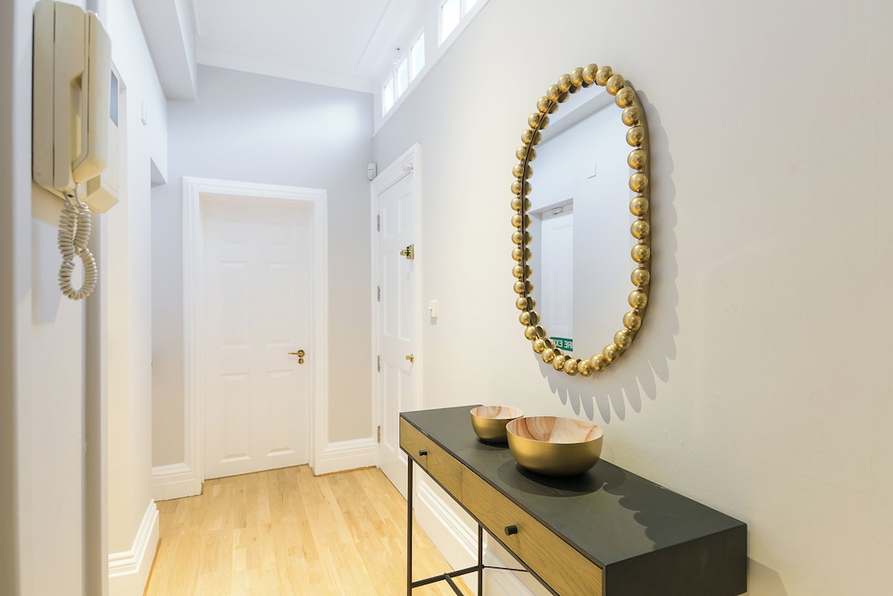 Urban Chic - Dorset street