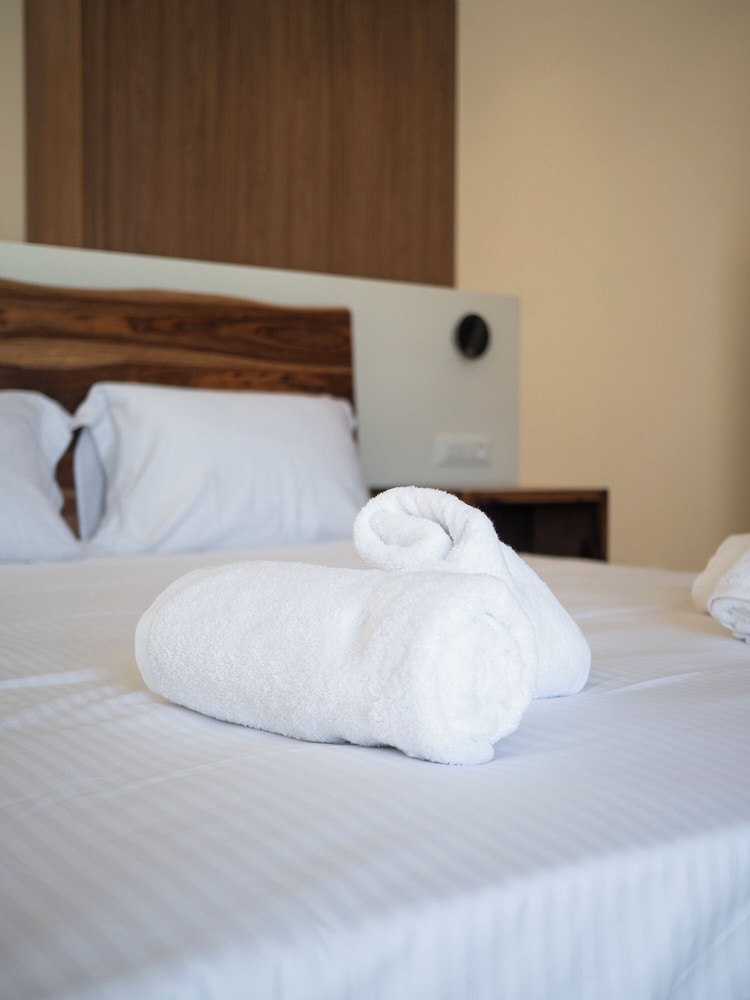 Aethrion Luxury Villas & Suites