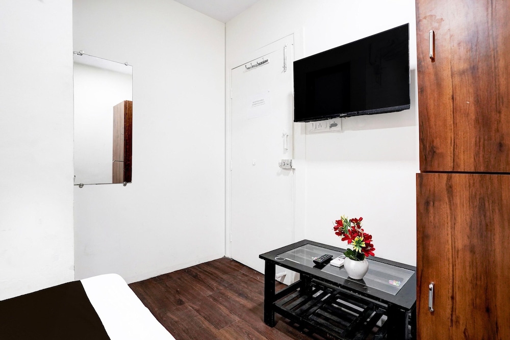 Super Hotel O BKC Santacruz East