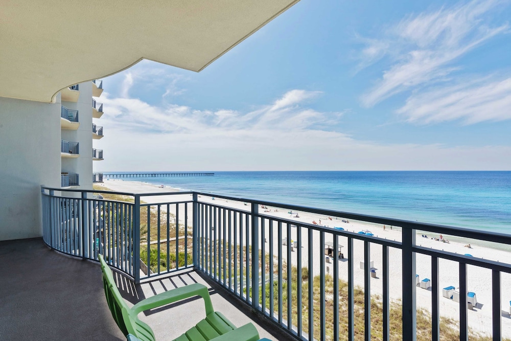 Beachfront Stay w/ Resort Amenities & Gulf Views Sterling Breezing #506
