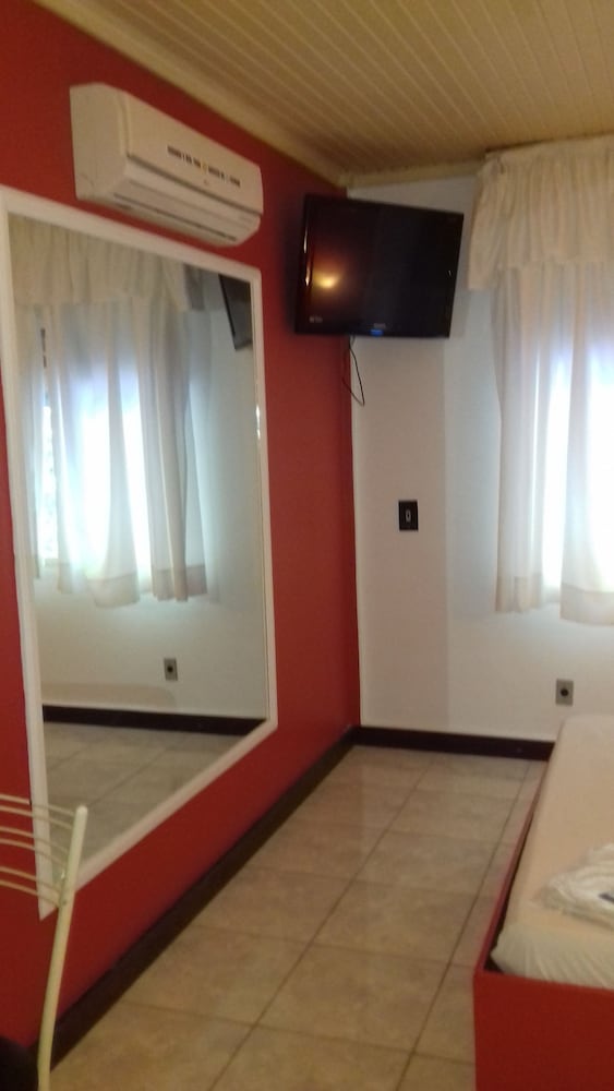 Motel dos Arcos
