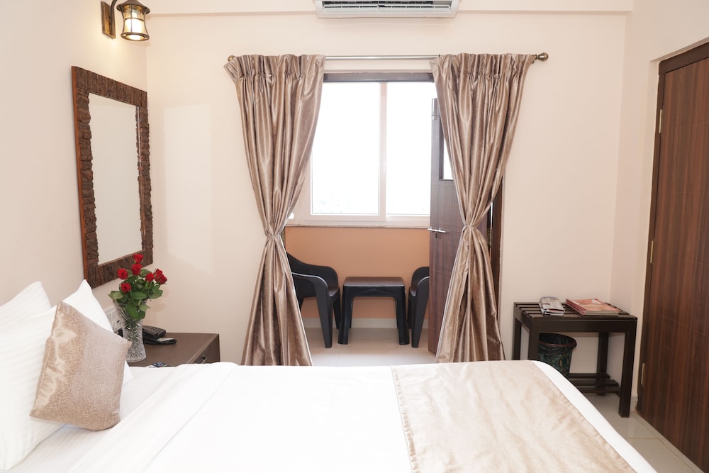 Nazri Hotel