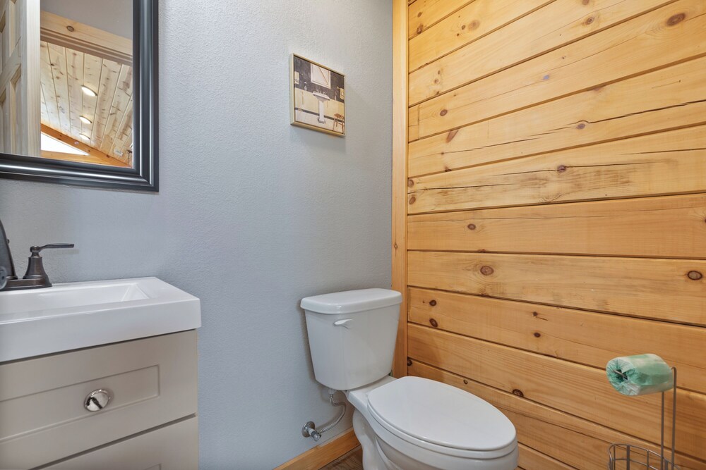 Eagle Mountain Cabin