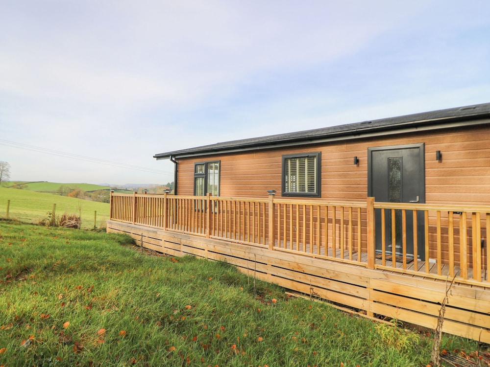 Seren Lodge