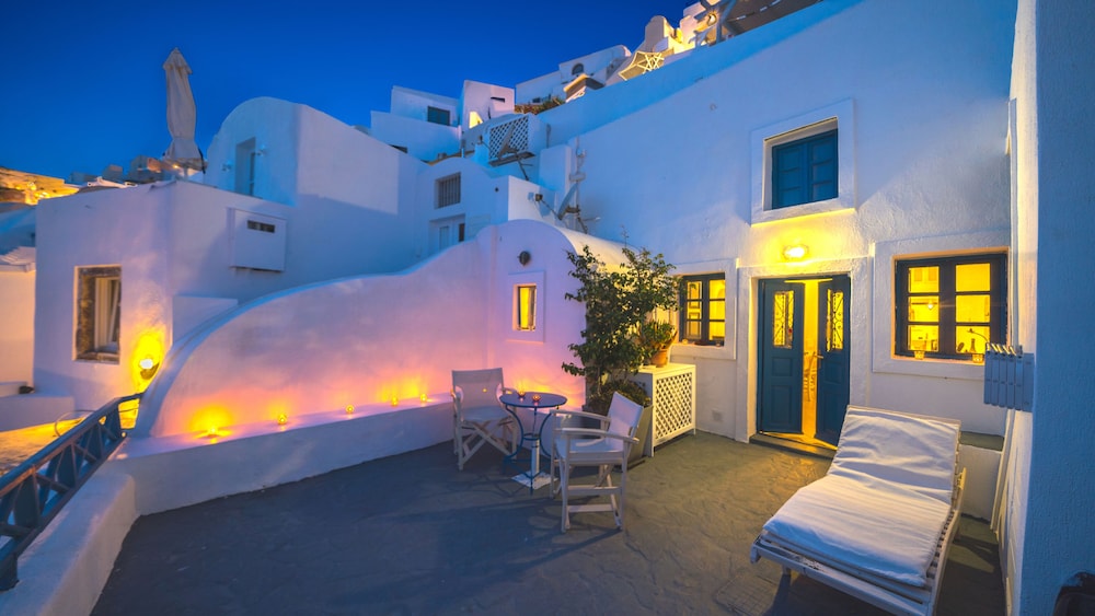 Santorini Paradise