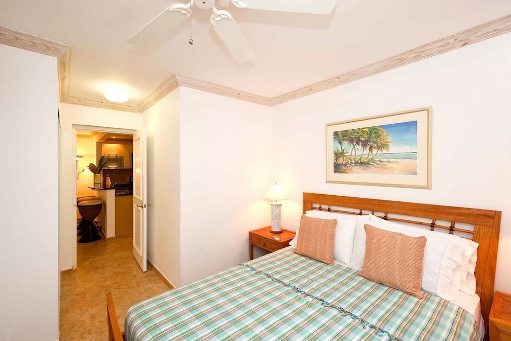 Modern 2-bed Apt Near Beach In St. Lawrence Gap 2 Bedroom Apts by Bluescape