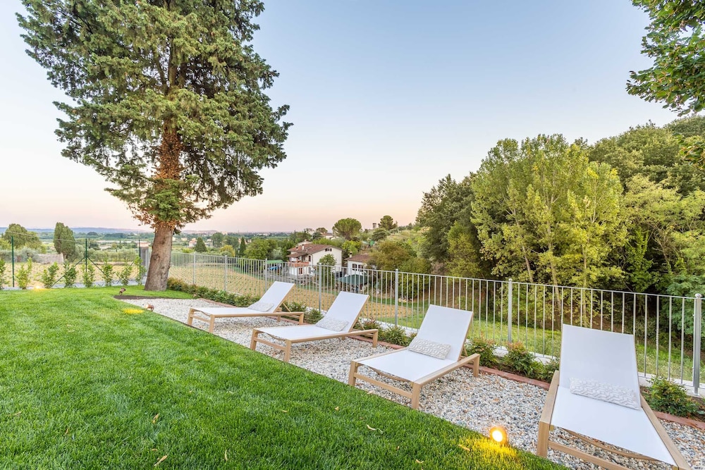 Villa Podere Falcione