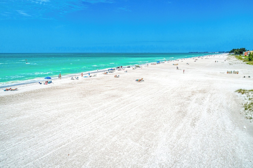 Anna Maria Island Beach Happy-direct Beach Front-1br-1br