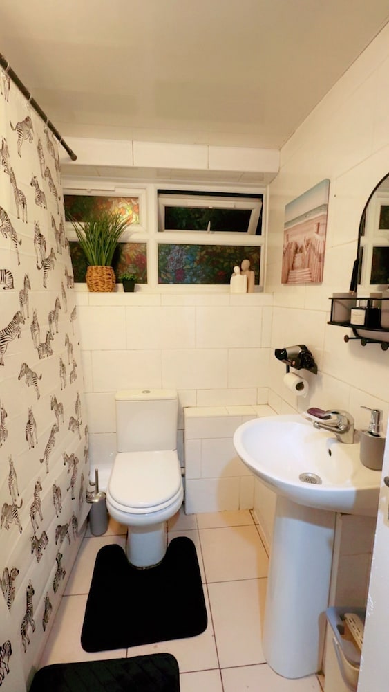 Cozy one bed Apartment Near Heathrow