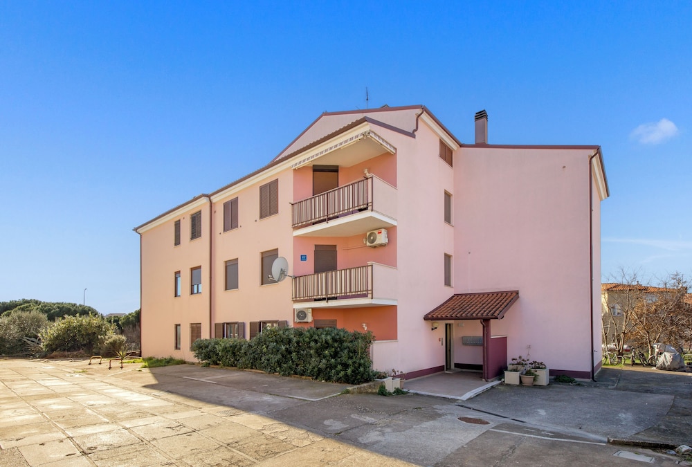 Apartment Isola