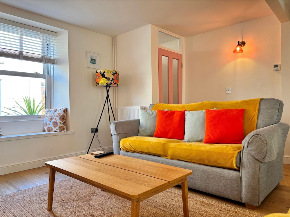 Pandora Lovely Seaside Cottage Sleeps 4 Newlyn