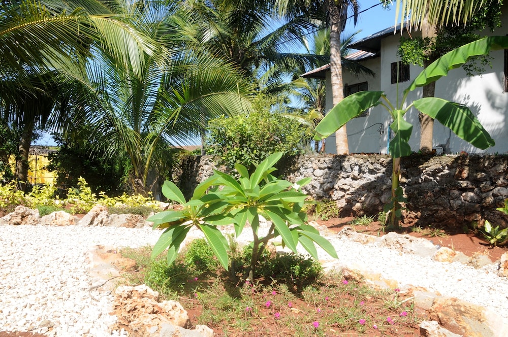 Kiwengwa Vacations - Maisha Marefu Apartments - Property Image 31