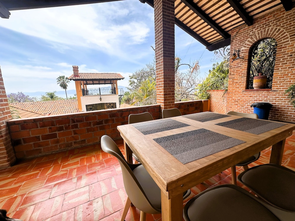 ANANA Rancho San Rafael 3 Bedrooms Hill