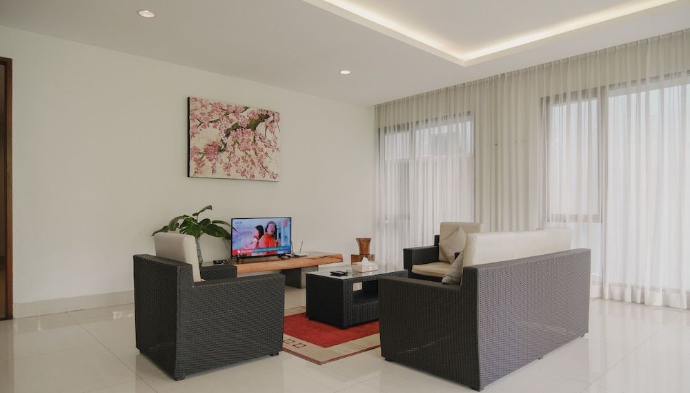 Magenta Hill View Villa 6 bedrooms with a private slide pool