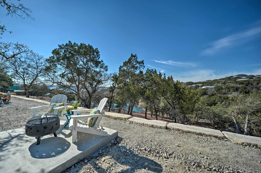 Modern Studio w/ Mtn Views & Lake On-site!