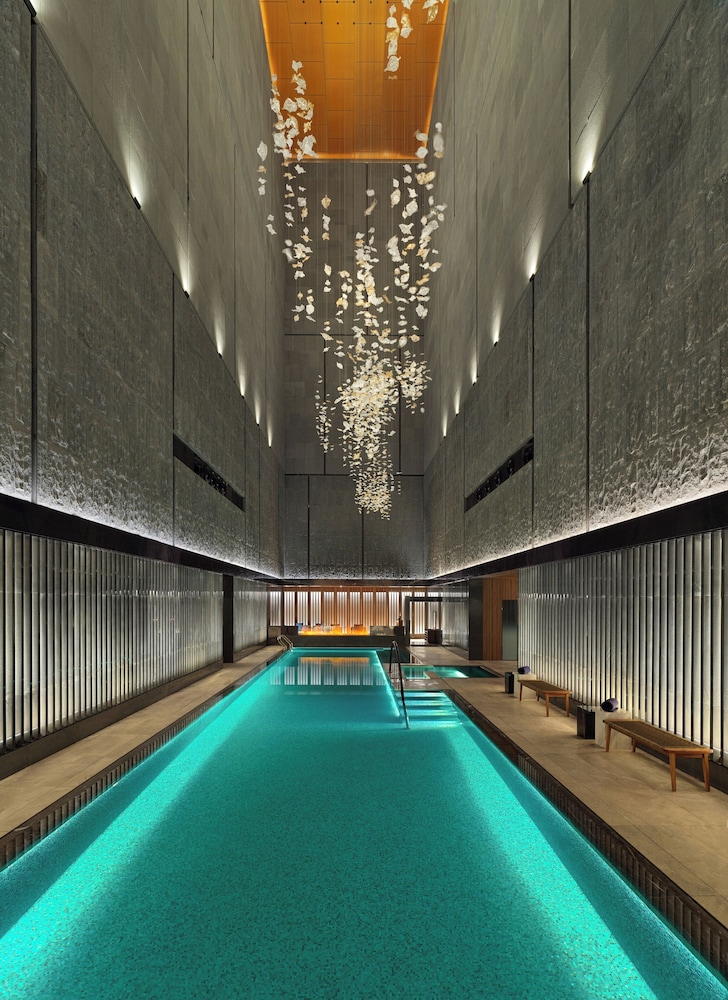 Mandarin Oriental, Shenzhen 55