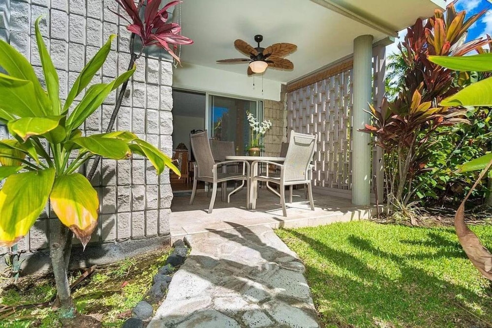 Enjoy the Sunset Ocean Front 1BR Apt-pool On-site