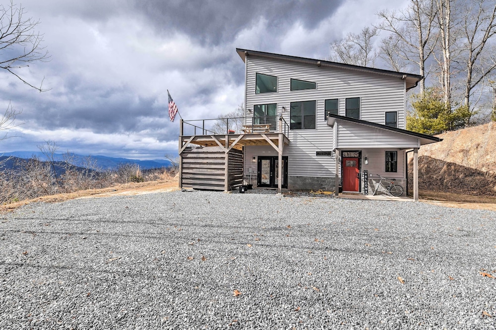 Scenic Hillside Cabin in Sylva w/ Hot Tub & Views! view 5