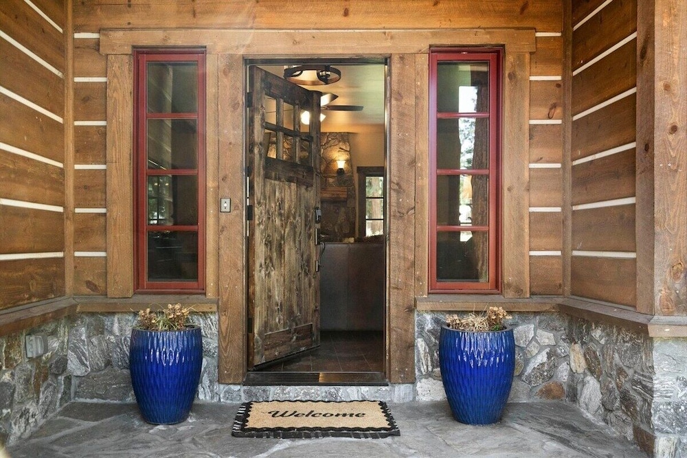 Cyh1012 - Hidden Cedar 5 Bedroom Home