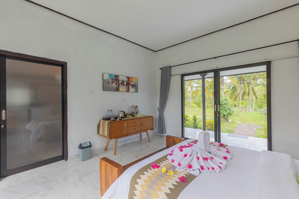 Radjes Bungalow Nusa Penida
