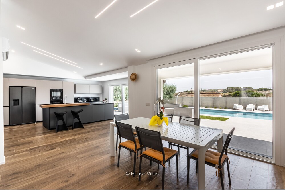 Flaben Luxury Villa in Diano Marina
