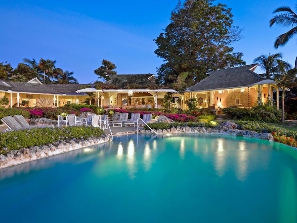 Villa Point of View