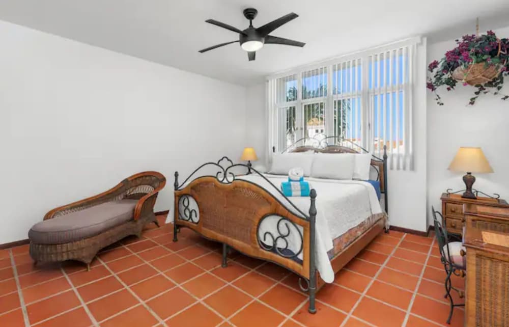 Golfside Villas - Property Image 28