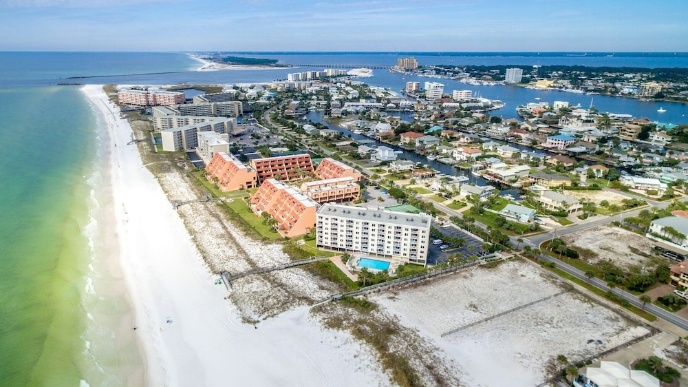 Destin On The Gulf 701 2 Bedroom Condo