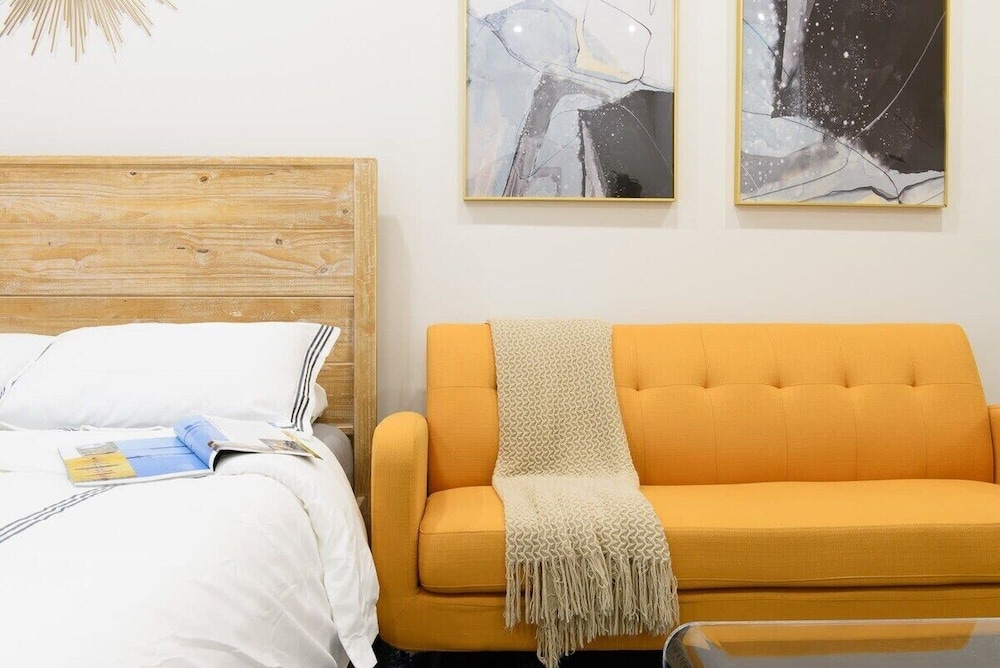 1597 New York Apt