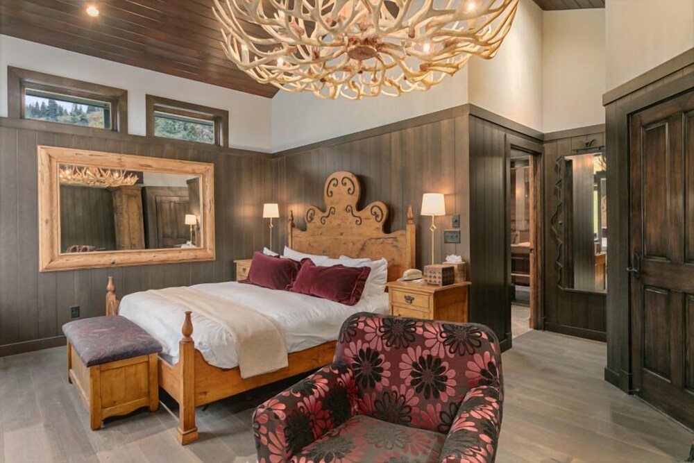 Trail's End Lodge - 4 Bedroom Residence w/ Spa #13 4 Condo