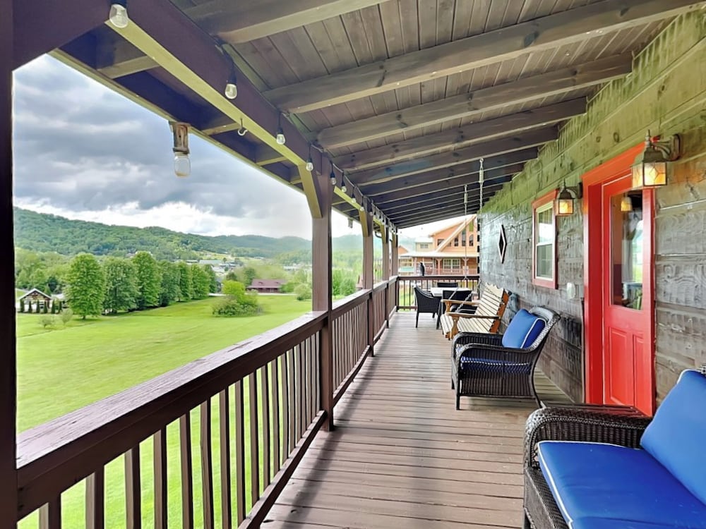 Mulbeary Mountain Cabin