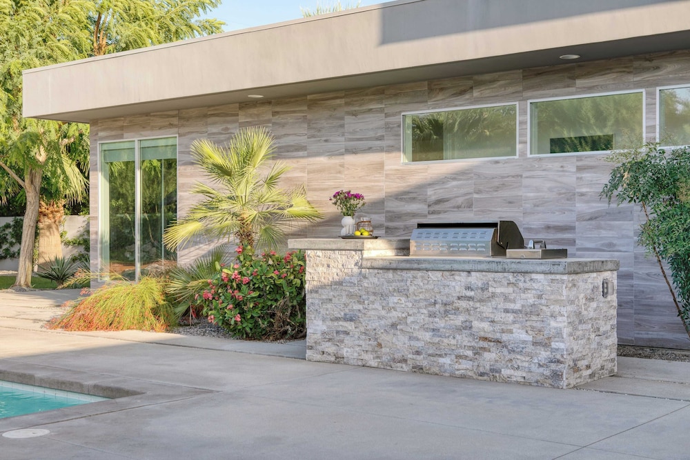 2 Villas Pool+spa, Putting Green, Bocce Polo Villas Solstice by Avantstay