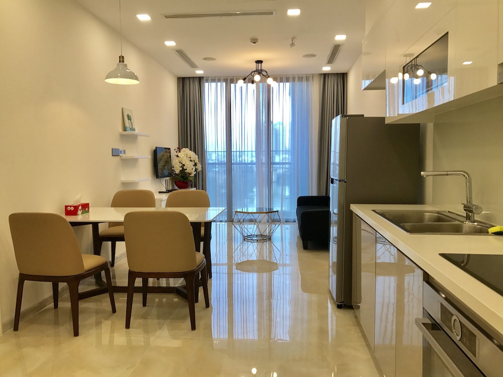Mins Apartment - Vinhome Golden River