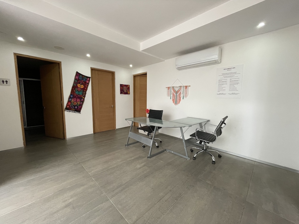 meeting & event spaces