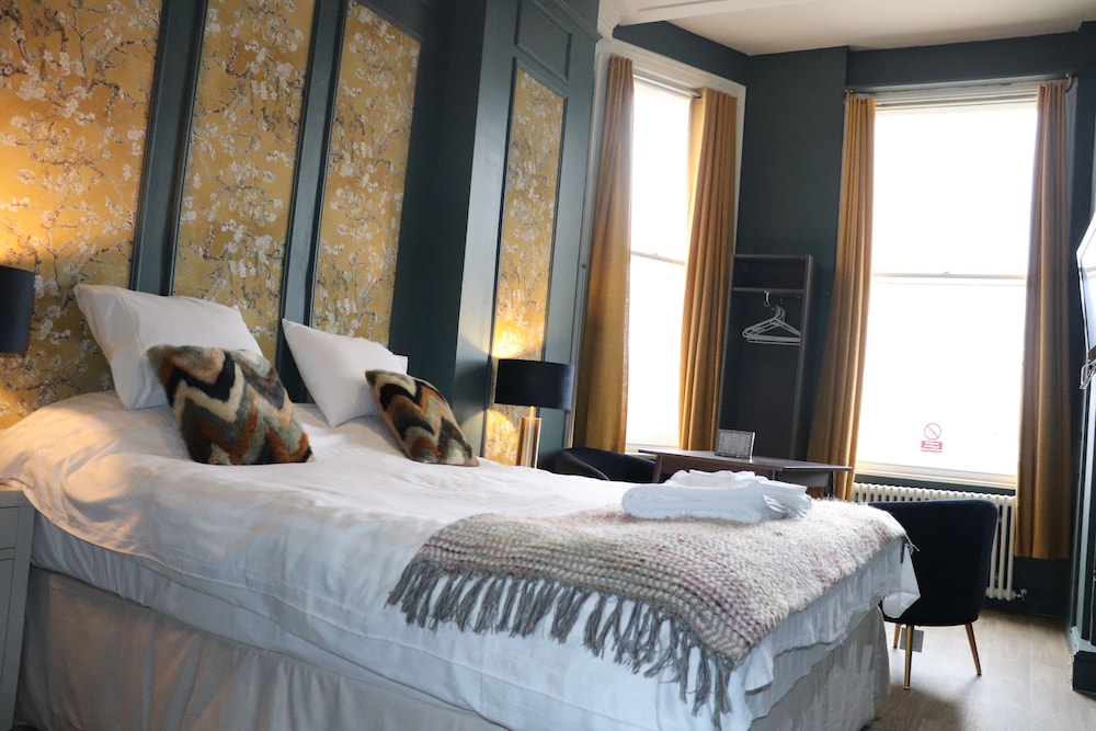 Rooms on The Prom