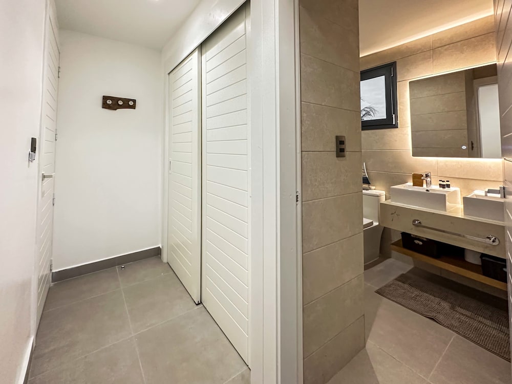 Gorgeous new Beach Apartment