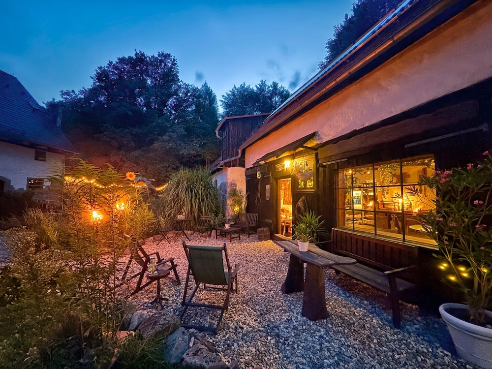 The Oak Lodge
