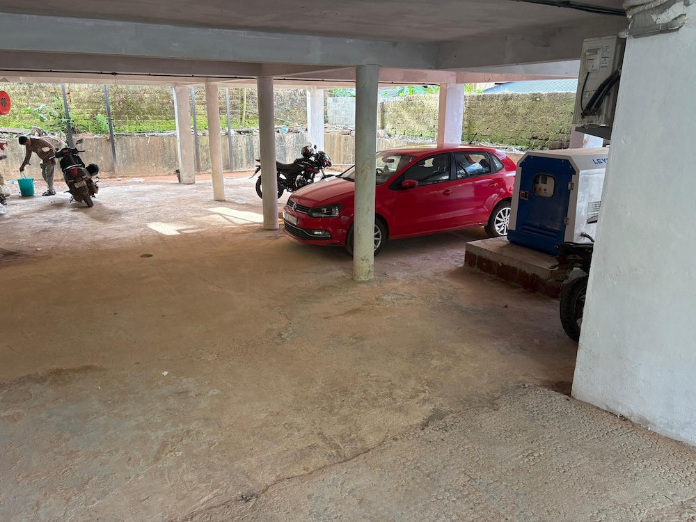 Kanak Residency Kuthuparamba