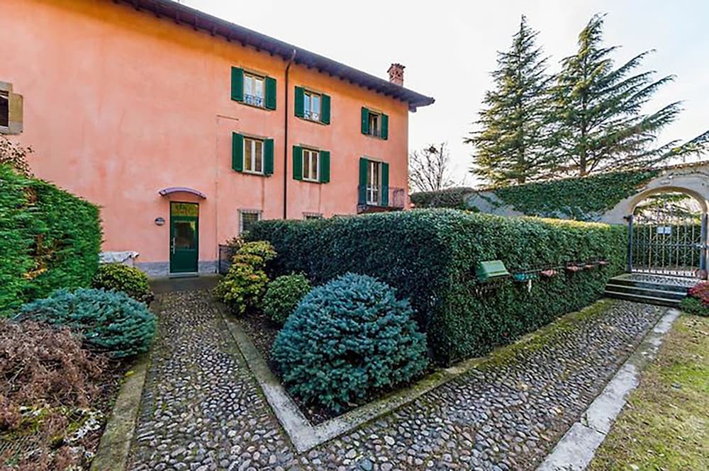 Bergamo Rooms Parco dei Colli view 5