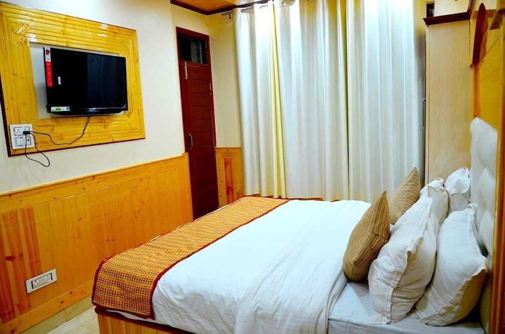 Hotel Shining Star