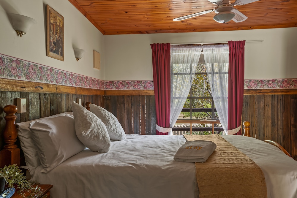 StayAU 3BR Quaint Countryside Cottage