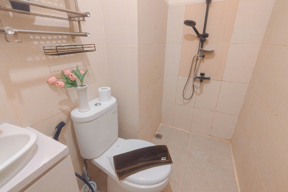 Modern Look Studio Near Iph School At Bale Hinggil Apartment