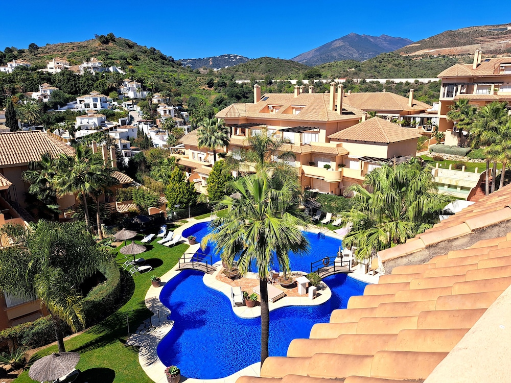 Marbella Vacations - Aloha Hill Club Golf Spa Apartments - Property Image 45