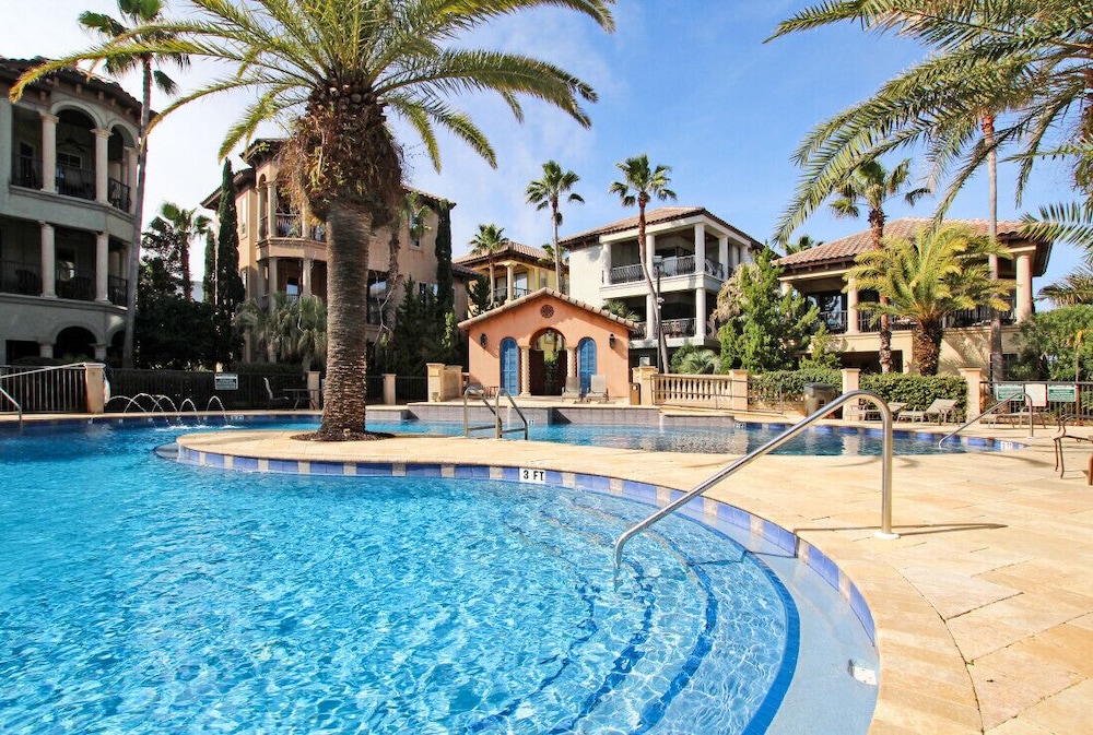 Bel Sol Luxury Tuscan-style Home Steps to Private Tropical Pool by Redawning