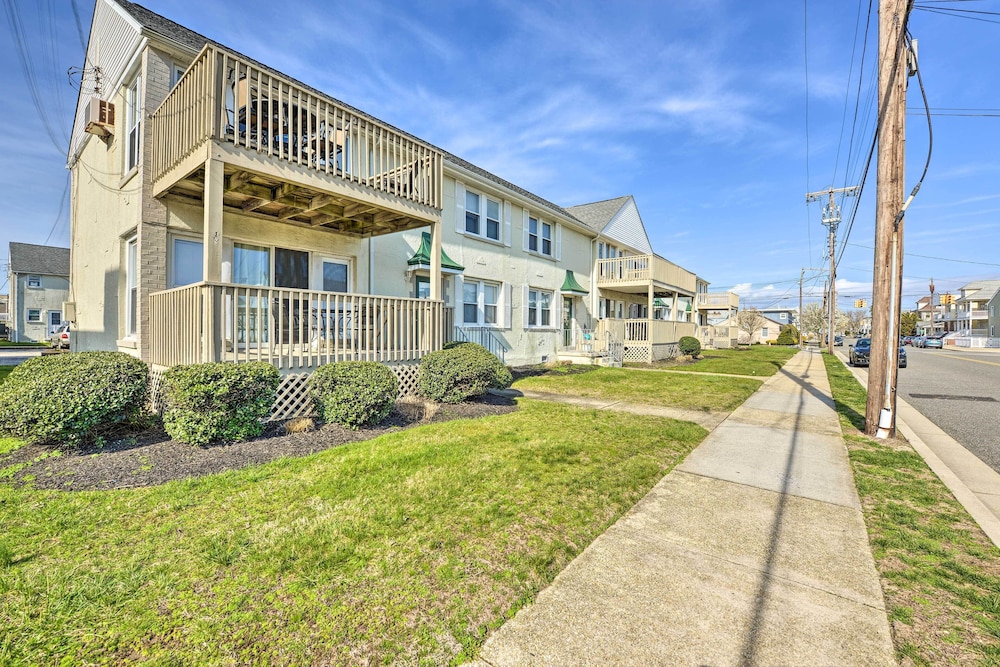 Wildwood Crest Condo: 2 Blocks to Beach! view 5