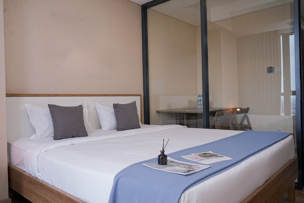 Warm And Cozy 1Br At The Smith Alam Sutera Apartment