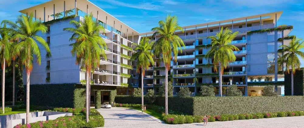 Modern Luxury W Resort Amenities Sleeps 16