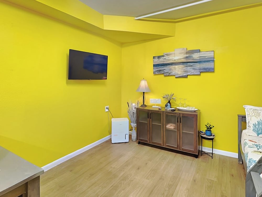 Seawall Celebration Manor by Ryson Vacation Rentals