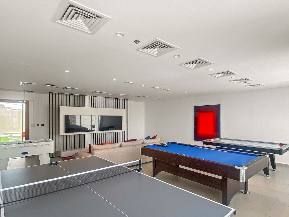 Modern Studio in Al Furjan With Pool and gym