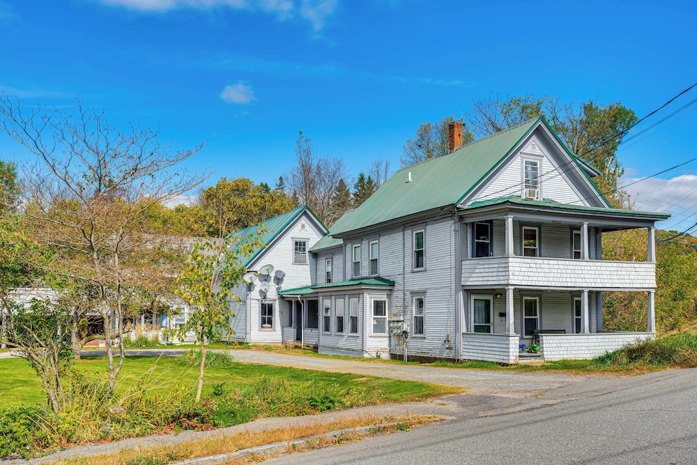 Steps to Main Street: Cozy North Country Retreat view 4